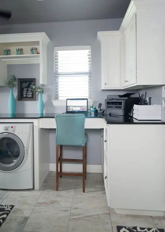 Chic Laundry Room Desk Ideas: Maximize Space with Style - Explore Now