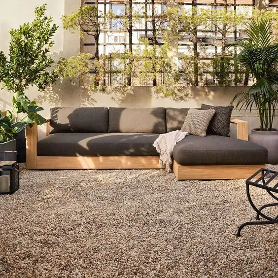 Chic Garden Sofa Sets: Transform Your Outdoors into Stylish Retreats