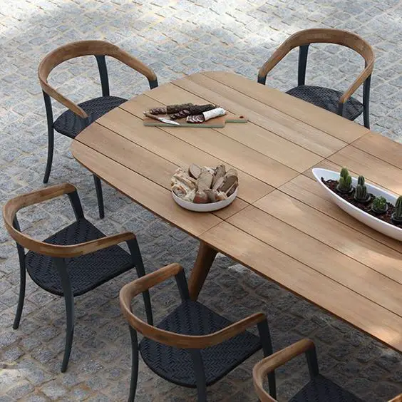 Stylish Wooden Outdoor Tables for Modern Gardens - Transform Your Space