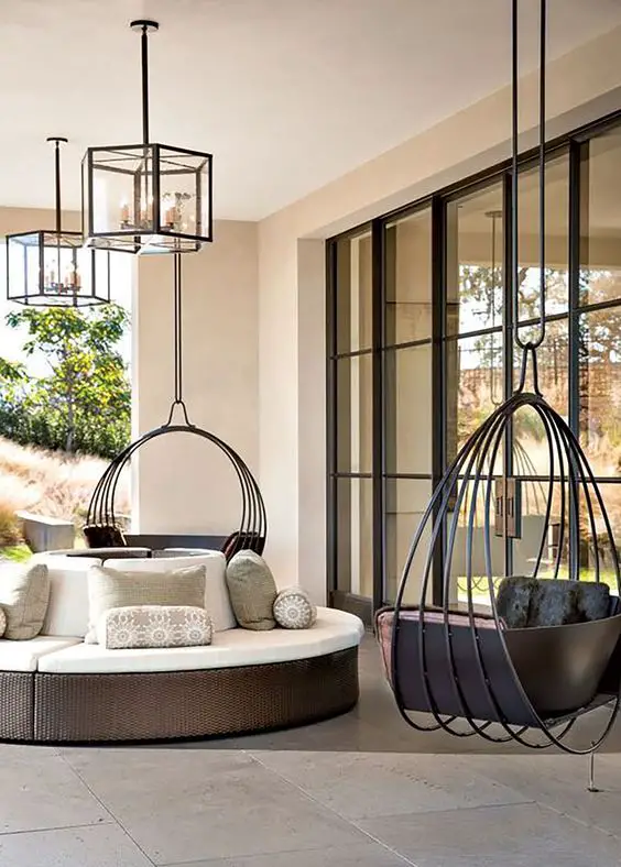 Stylish Outdoor Swing Chairs for Elegant Patio & Garden Makeovers