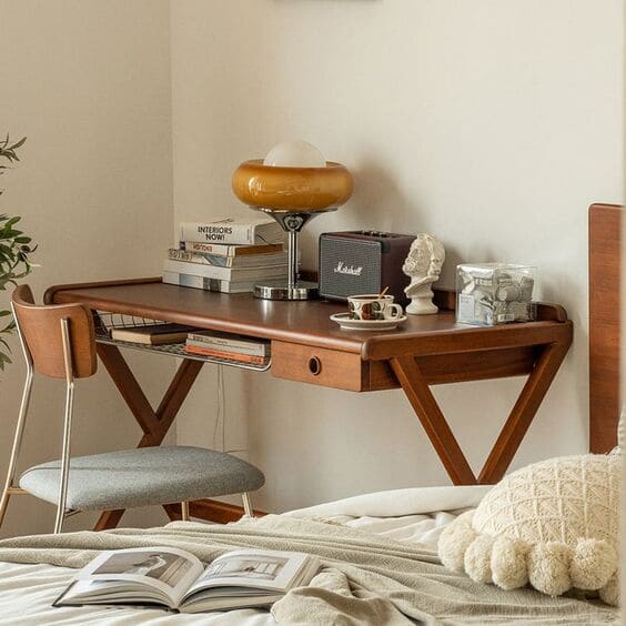 Discover Timeless Charm: Vintage Desks for Elegant Home Workspaces