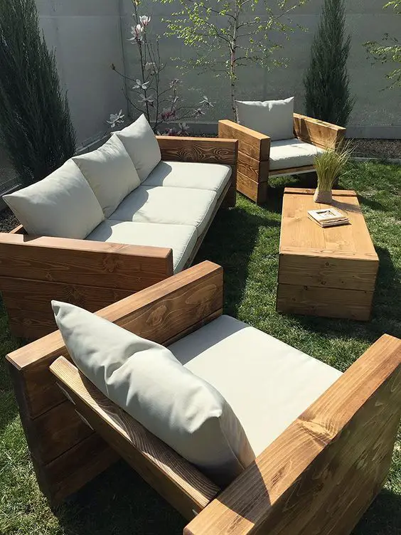 Chic Garden Sofa Sets: Transform Your Outdoors into Stylish Retreats