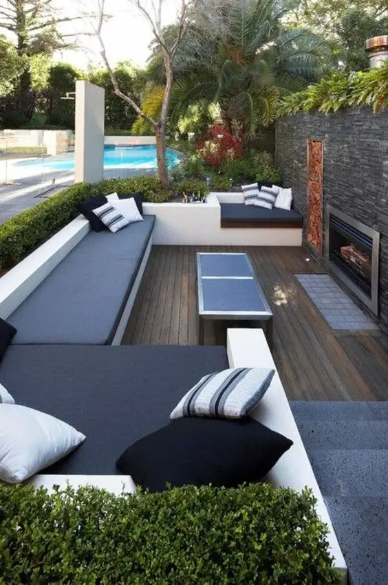 Outdoor Lounge Spaces: Chic Design Ideas for Stylish Al Fresco Living