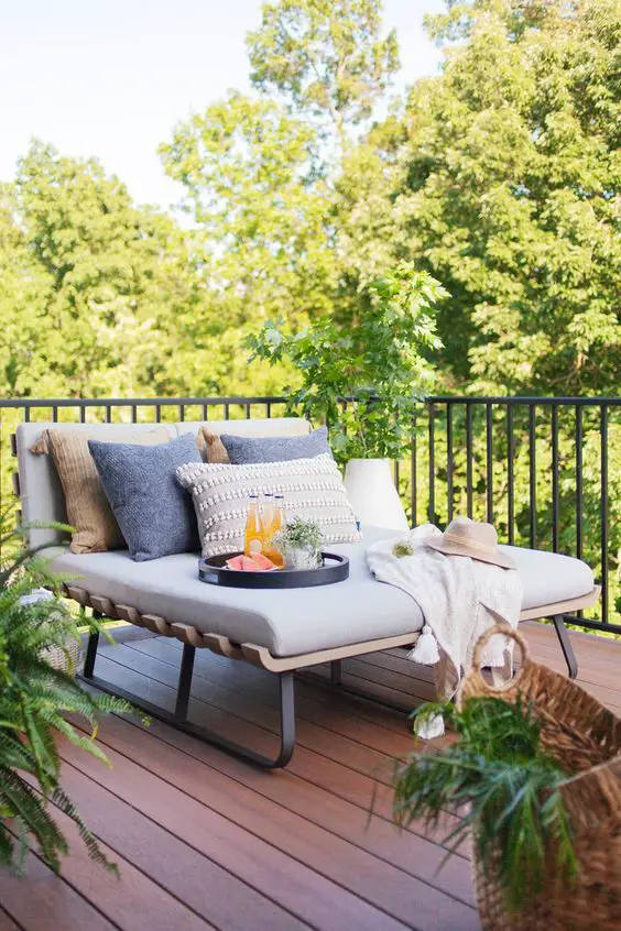 Chic Outdoor Sofa Beds - Transform Patios into Stylish Retreats