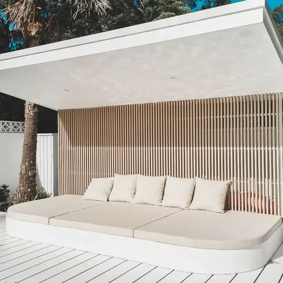 Outdoor Bed Elegance: Transform Your Space into a Luxurious Retreat