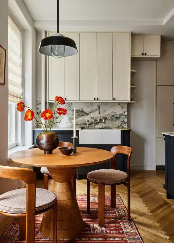 Chic Round Kitchen Tables: Elevate Your Dining Space Now