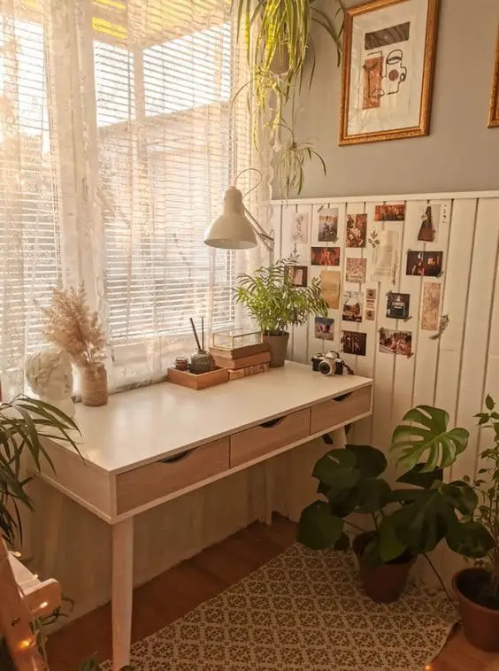 Chic Boho Desk Ideas for Creative & Stylish Home Workspaces