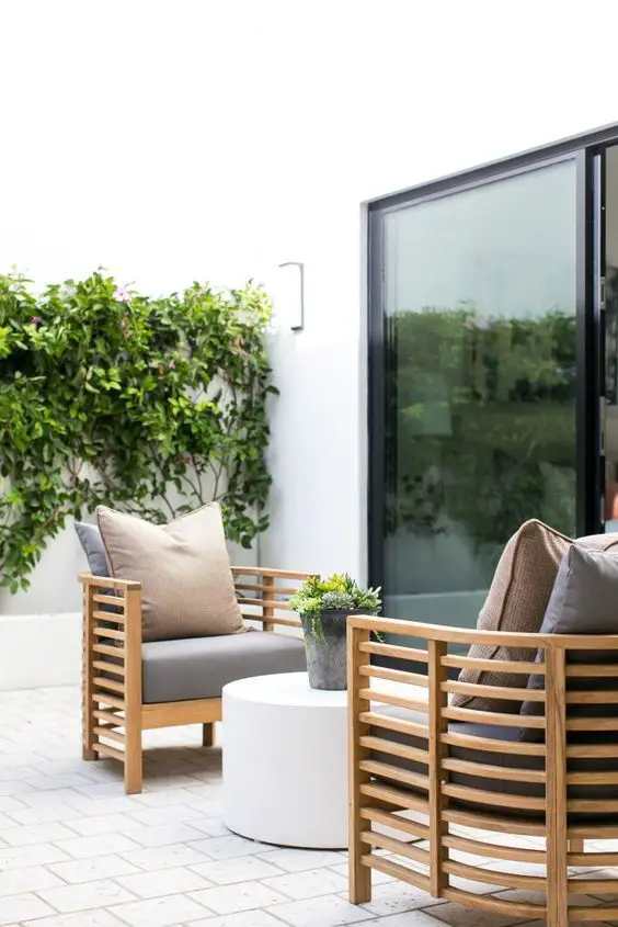 Stylish Outdoor Wood Furniture Sets for Garden & Patio Elegance