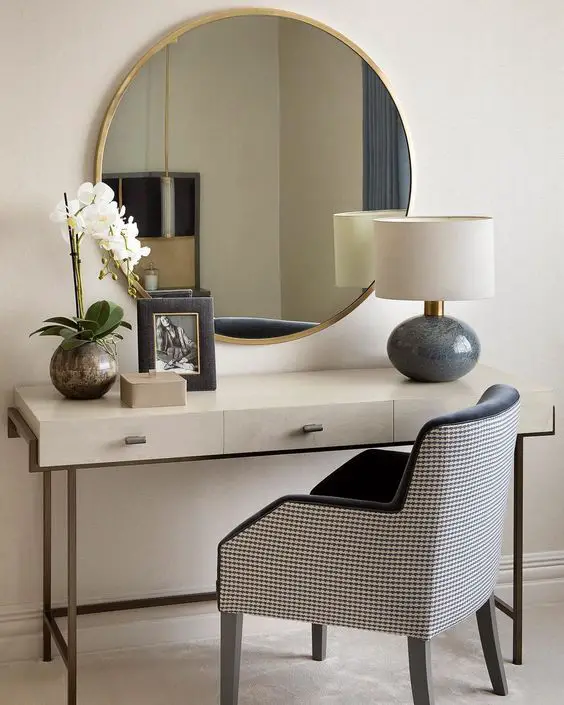 Elegant Bedroom Desk Designs for Modern Women's Interiors
