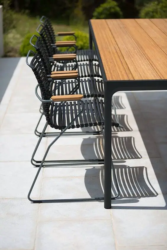 Stylish Outdoor Tables: Elevate Your Al Fresco Dining Experience