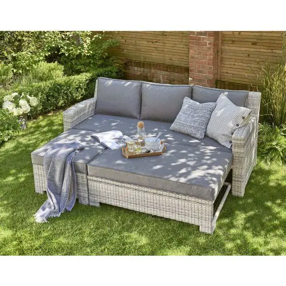 Chic Outdoor Sofa Beds - Transform Patios into Stylish Retreats