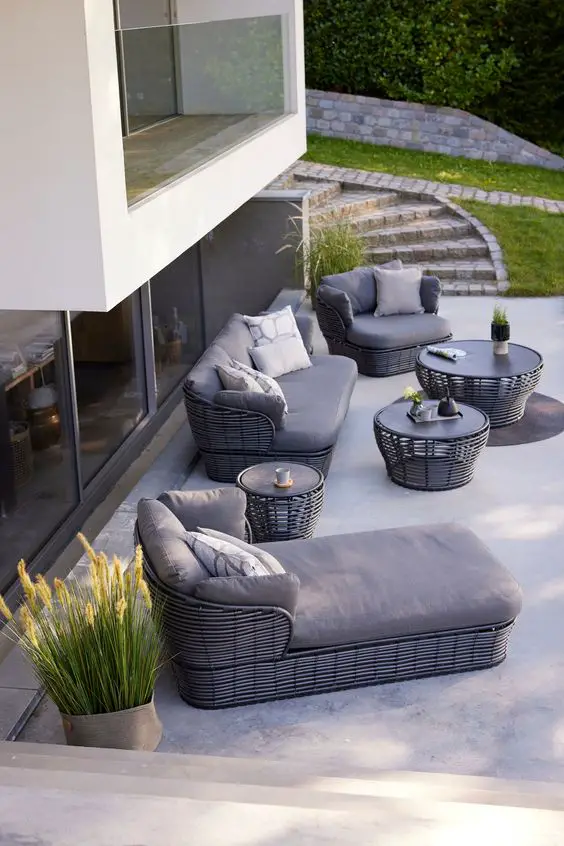 Outdoor Lounge Areas: Transform Spaces into Serene Sanctuaries
