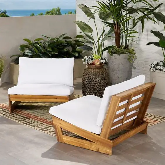 Transform Your Outdoors: Chic Pallet Chair Ideas for Patio and Garden - Eco-Friendly Elegance
