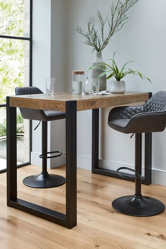 Elegant Metal Kitchen Tables: Diverse Designs & Chic Trends