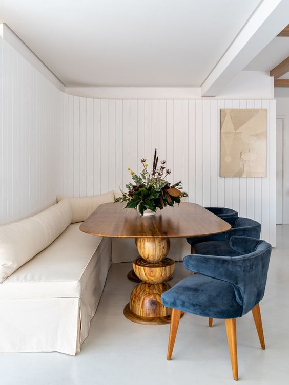 2024's Top Kitchen Table Colors: Paint & Stain Ideas Reveale