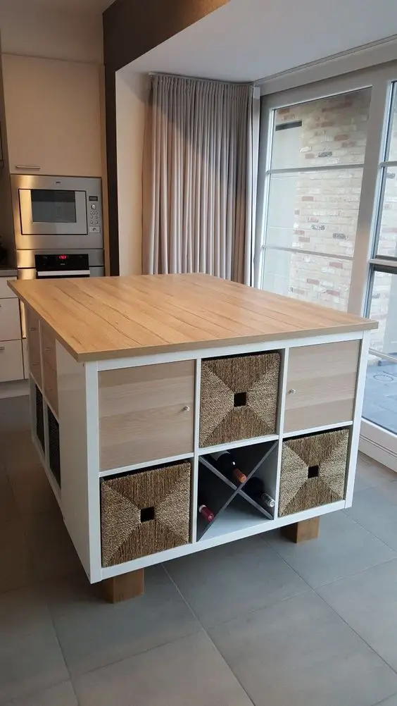 Stylish Kitchen Tables with Storage: Maximize Space & Decor