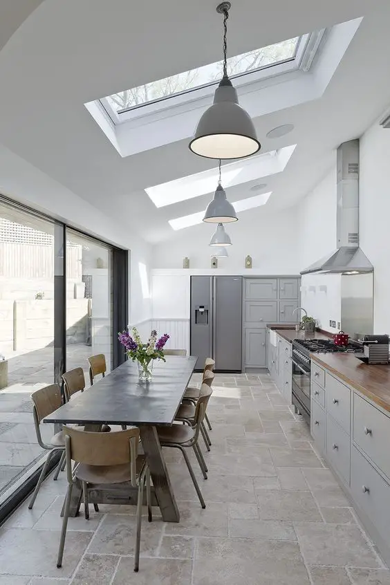 Chic Farmhouse Kitchen Tables: Elevate Home with Style & Comfort