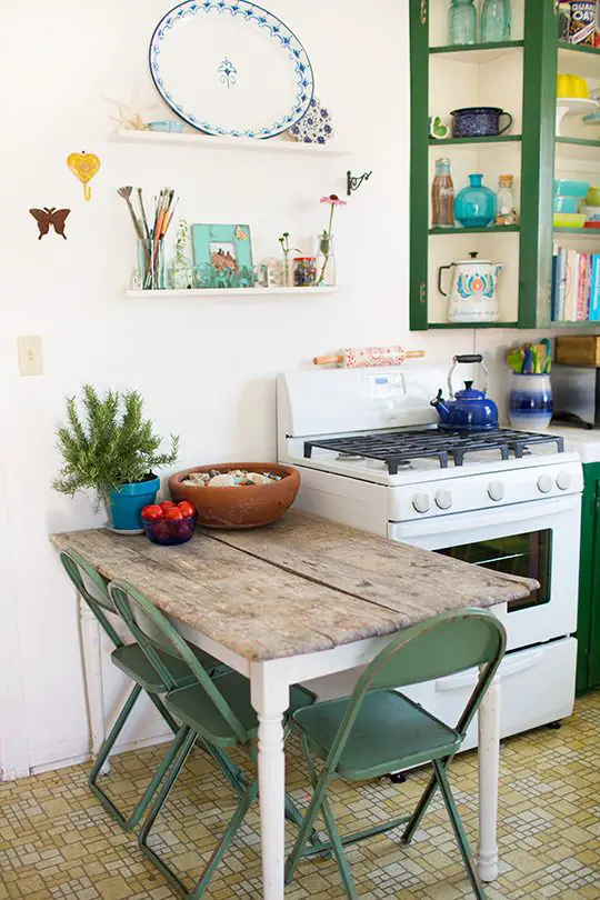 Chic Vintage Kitchen Tables: Timeless Decor & Style Ideas