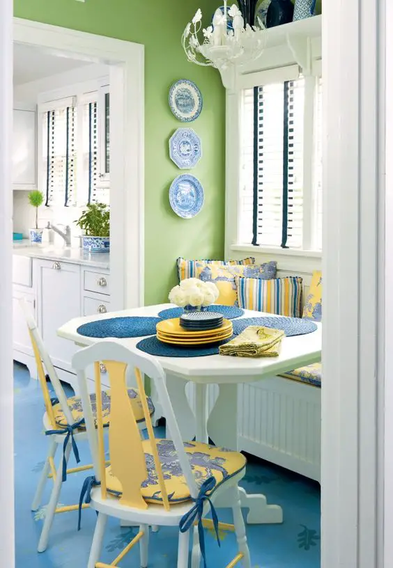 Chic Vintage Kitchen Tables: Timeless Decor & Style Ideas