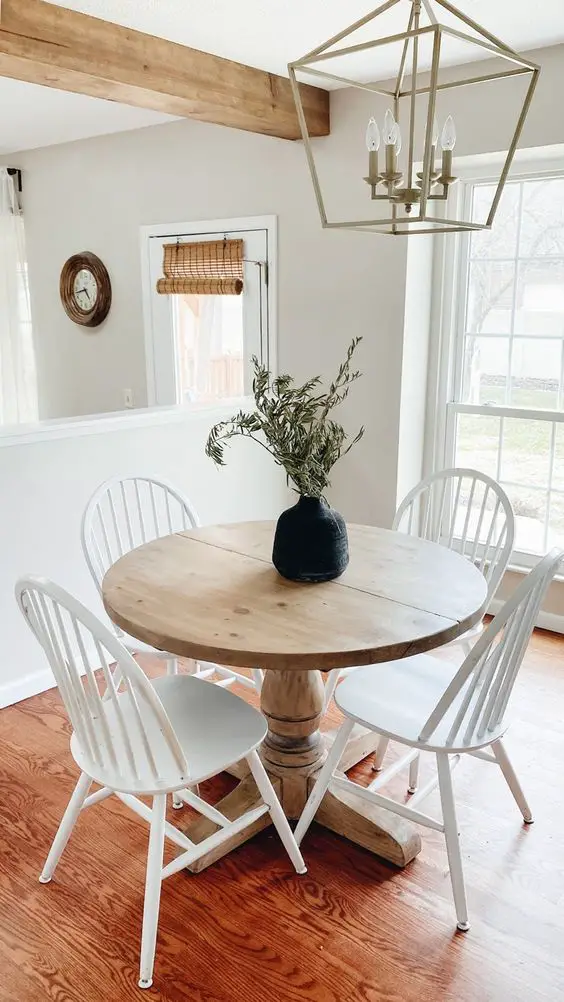 Chic Farmhouse Kitchen Tables: Elevate Home with Style & Comfort