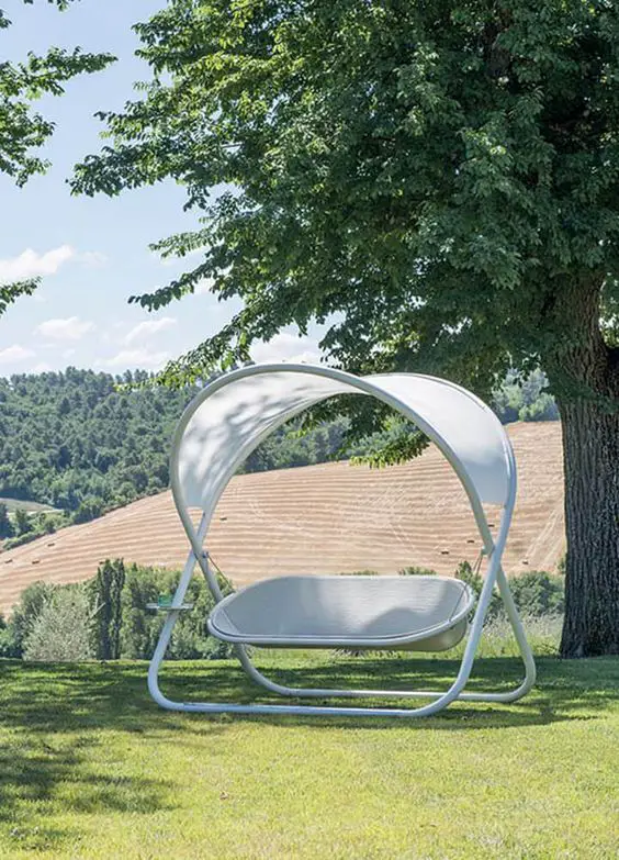 Find the Perfect Outdoor Swing with Canopy: Top Styles & Ideas for Your Garden