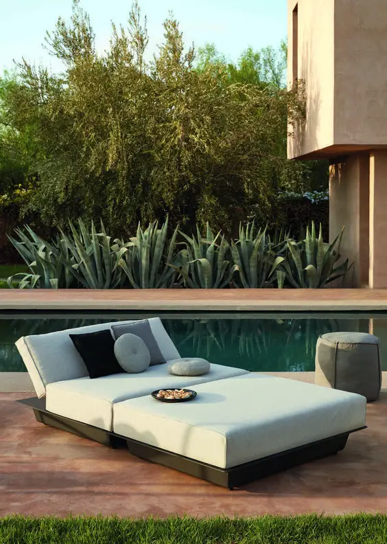 Discover Elegant Pool Loveseats: Stylish Outdoor Comfort for Modern Living