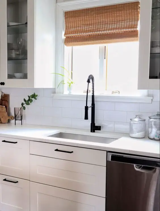 Brighten Your Kitchen: 18 Trendy Window Ideas for a Stylish Space