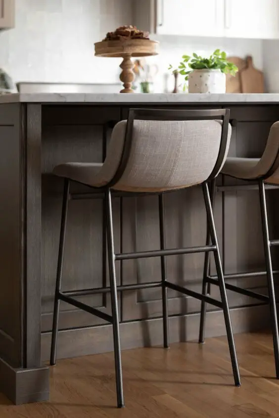 Stylish Kitchen Stools for Island - Find the Perfect Match for Your Home