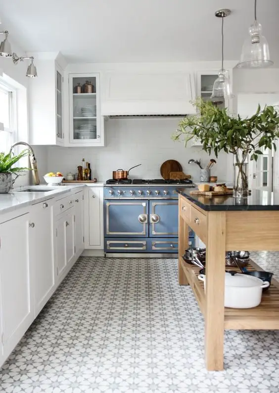 Top Kitchen Flooring Ideas 2024: Elegant to Rustic Designs Unveiled