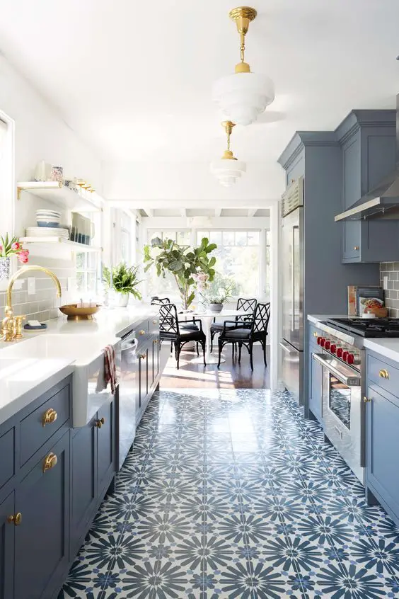 Explore Top Kitchen Flooring Ideas – From Tile to Vinyl Trends | Home Design