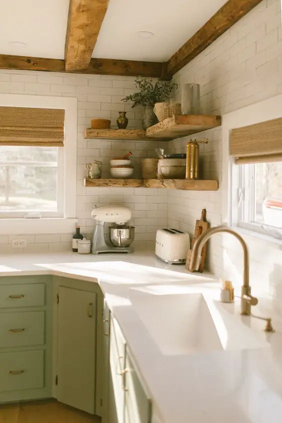 Transform Your Kitchen with Trendy Backsplashes – Ideas & Inspiration for 2024