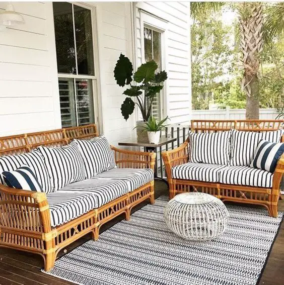 Chic Porch Loveseat Designs: Inspire Outdoor Relaxation