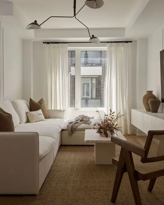 Maximize Your Space with Chic Small Living Room Layouts