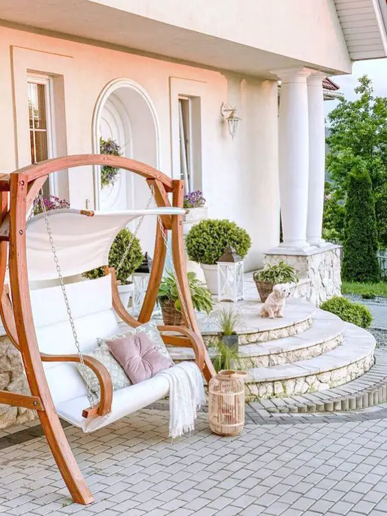 Find the Perfect Outdoor Swing with Canopy: Top Styles & Ideas for Your Garden