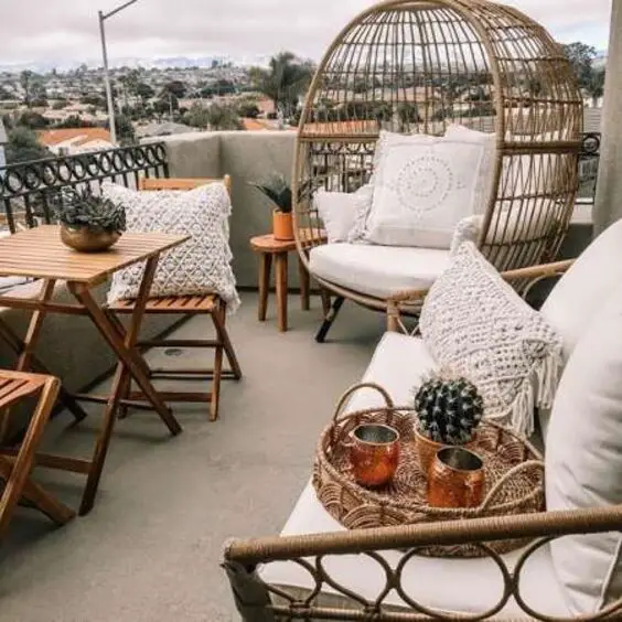 Egg Chair Outdoor Elegance: Top Styles for Chic Patio Decor