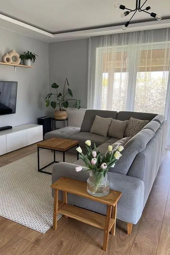 Maximize Your Space with Chic Small Living Room Layouts