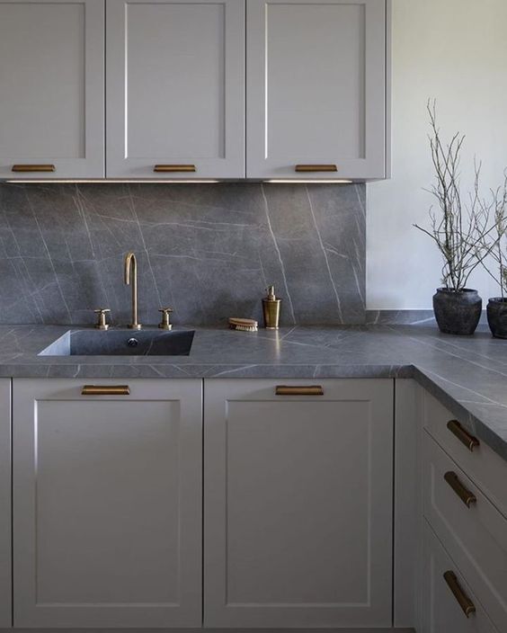 Discover Elegant to Eco-Friendly Kitchen Countertops: Top Decor Trends