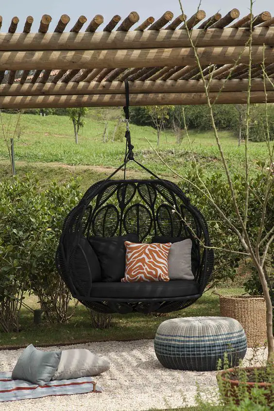 Find the Perfect Outdoor Swing with Canopy: Top Styles & Ideas for Your Garden