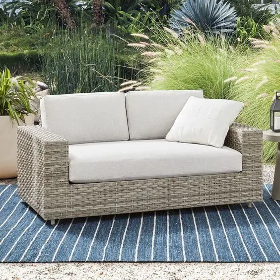 Discover Elegant Pool Loveseats: Stylish Outdoor Comfort for Modern Living