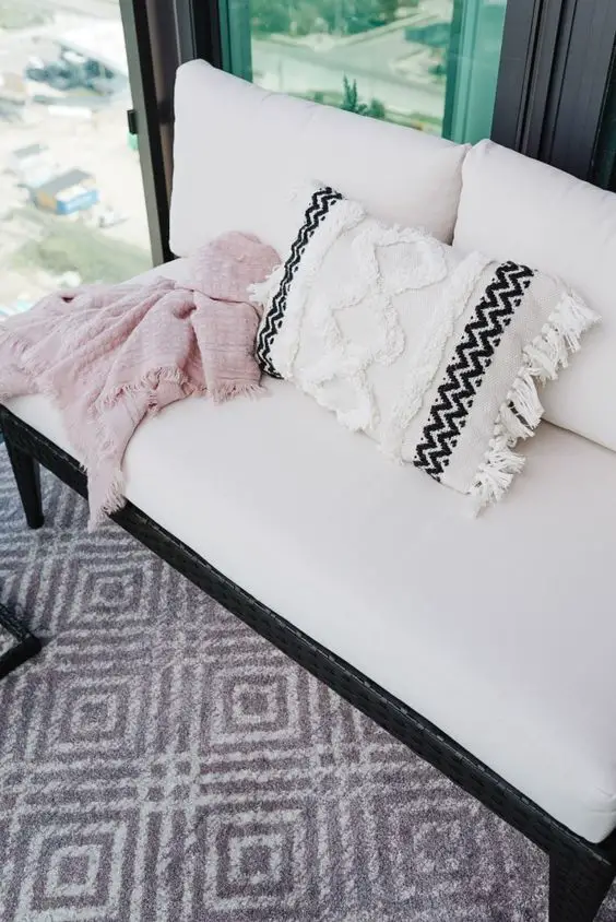 Chic Porch Loveseat Designs: Inspire Outdoor Relaxation