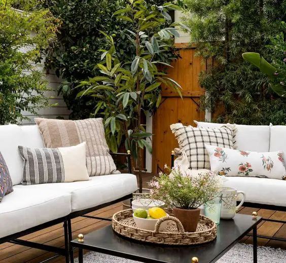Discover Elegant & Cozy Patio Loveseat Inspirations for Stylish Outdoor Living