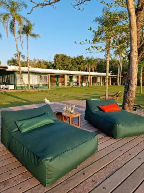 Discover Elegant Pool Loveseats: Stylish Outdoor Comfort for Modern Living