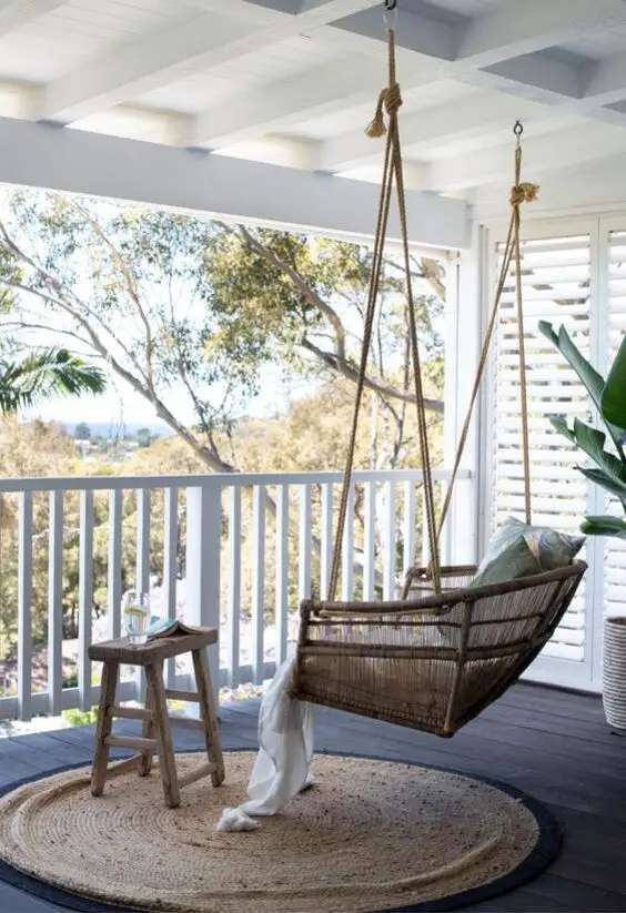 Elevate Outdoor Living with Stylish Hanging Chairs – Transform Your Patio Today
