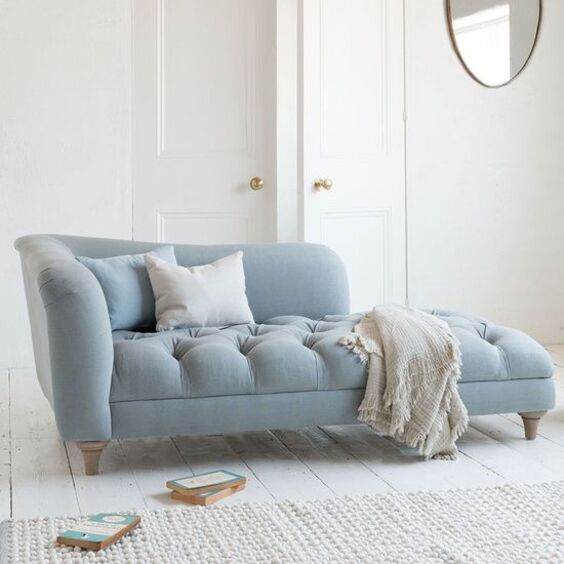 Transform Your Bedroom with Stylish Loveseats - Elegant & Cozy Design Ideas