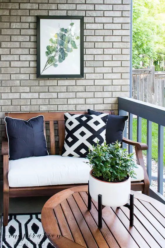 Chic Porch Loveseat Designs: Inspire Outdoor Relaxation
