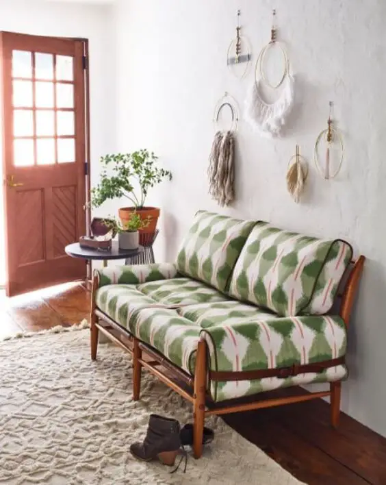 Chic Vintage Loveseats: Timeless Elegance for Modern Homes