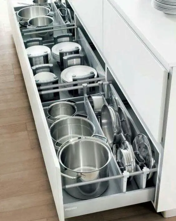 Innovative Kitchen Storage Ideas for Chic and Organized Spaces - Maximize Your Kitchen