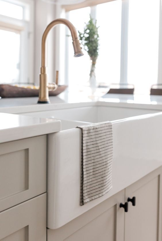 Transform Your Kitchen: Top 18 Sink Designs for Modern Homes