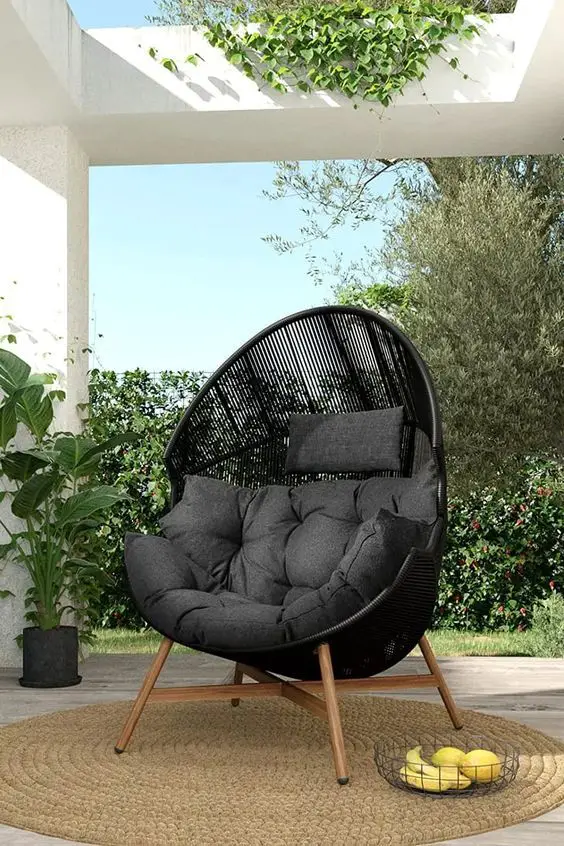 Egg Chair Outdoor Elegance: Top Styles for Chic Patio Decor