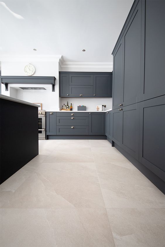 Explore Top Kitchen Flooring Ideas – From Tile to Vinyl Trends | Home Design